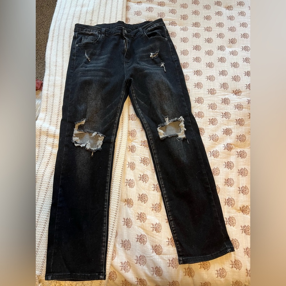 Black stretchy jeans